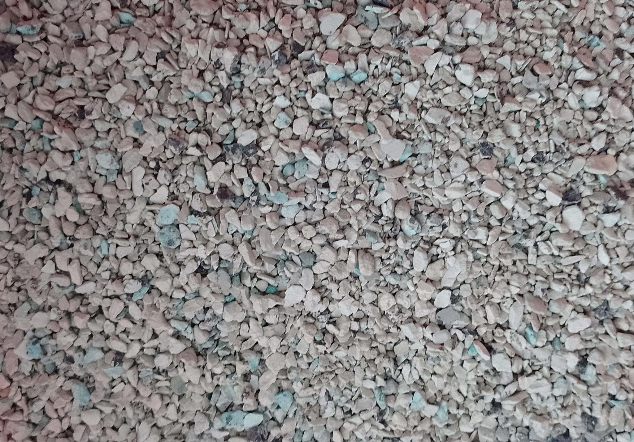 arcilla formada esencialmente por minerales del grupo de la esmectita, como la montmorillonita por Grupo Bentomex